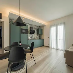  Apartment Apartmentsgarda Italy